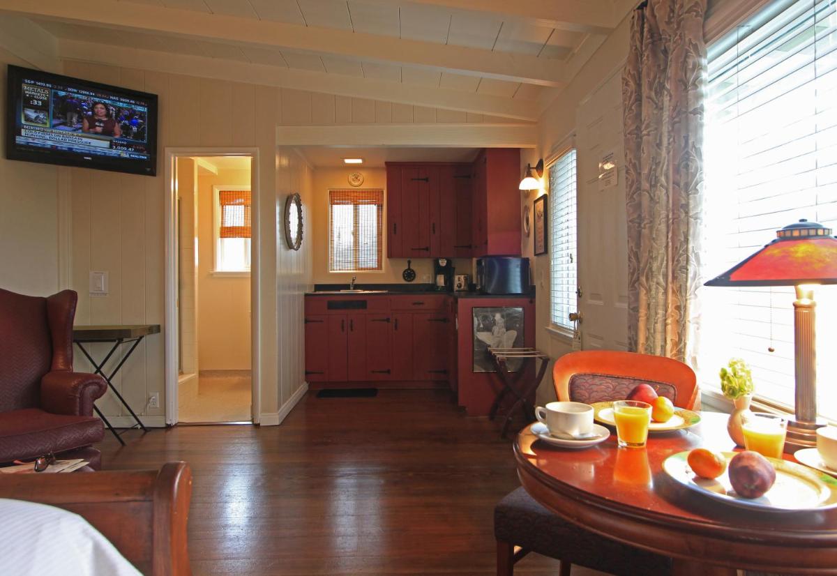 The Tides Laguna Beach - Housity