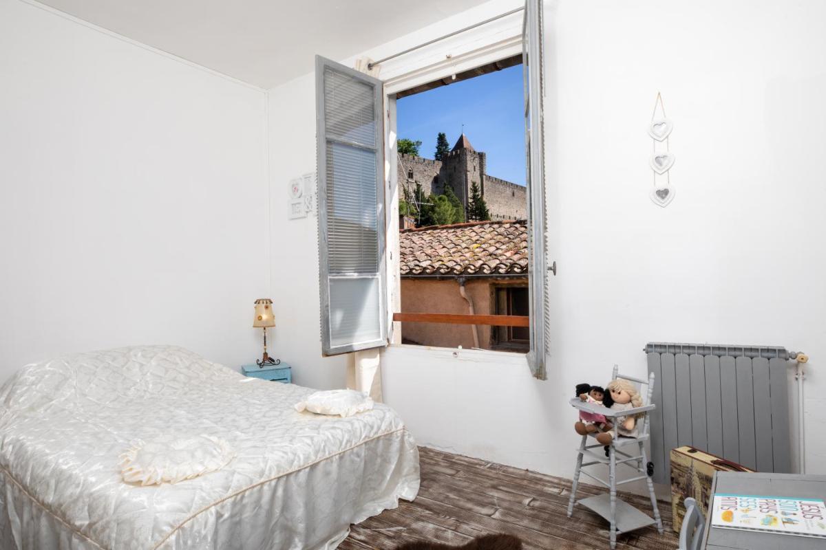 cote de la cite medievale - Housity