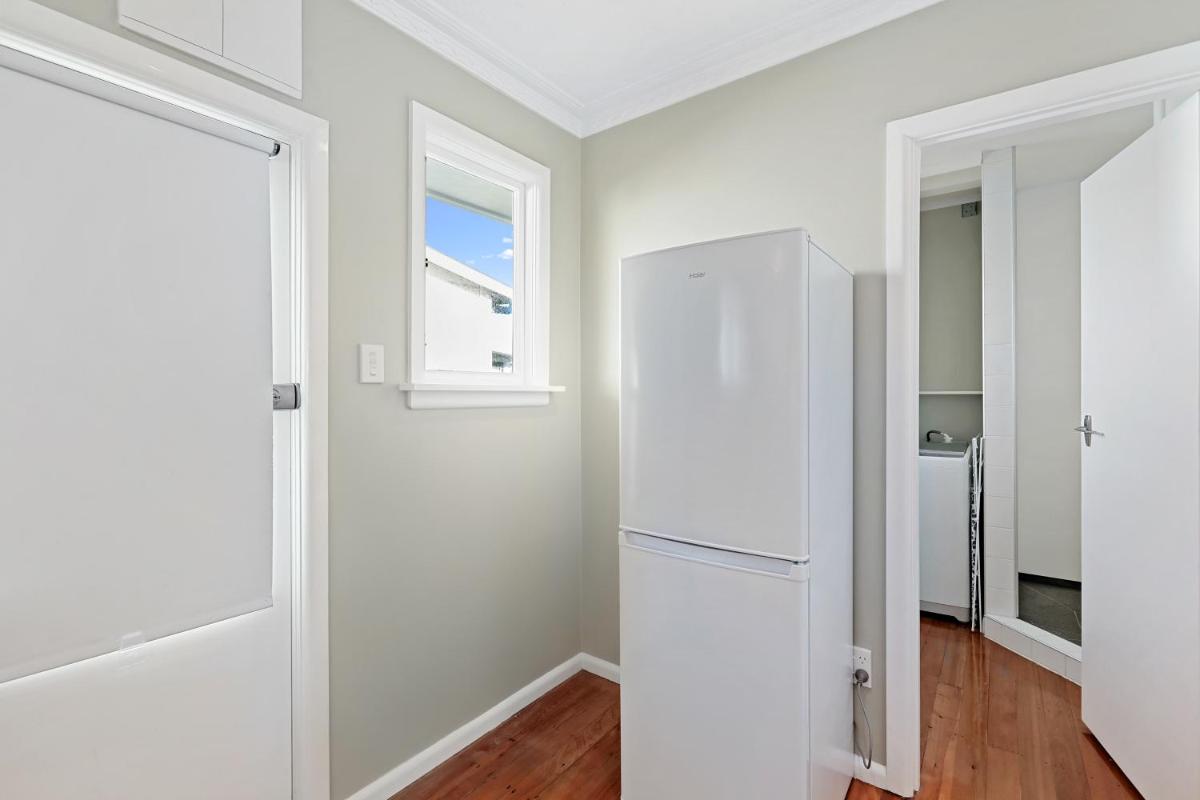 Coastal City Retreat - New Brighton Accommodation - Housity