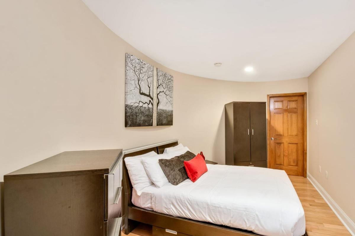 Stylish 1BD Loft in Center City - Housity