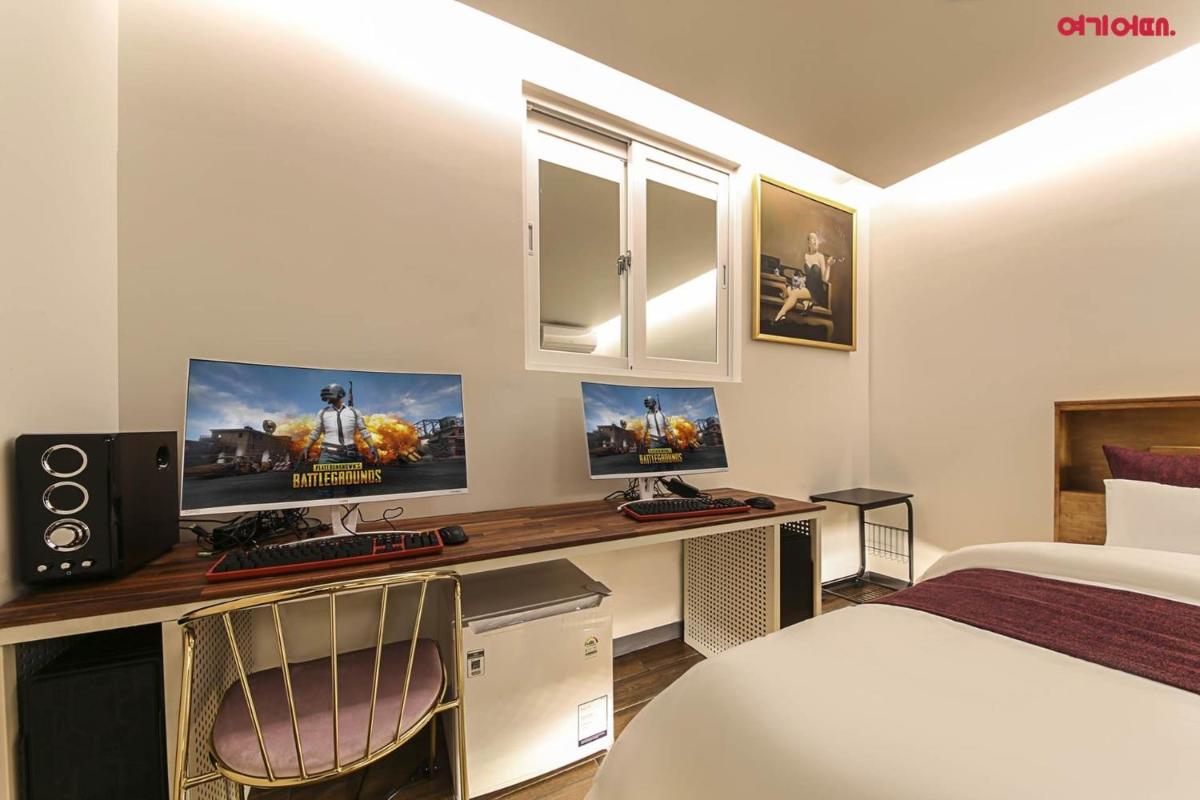 Hotel Yeogijoa - Housity