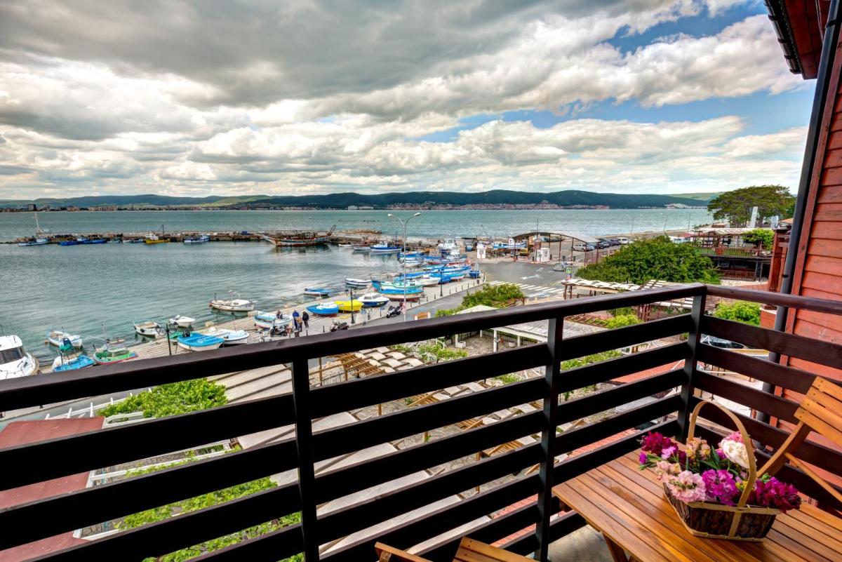 Suitetrails - Panorama Blue Family Hotel - Free Parking