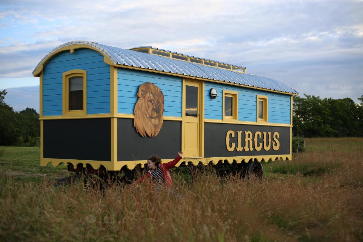 La roulotte CIRCUS des Grillots - Housity
