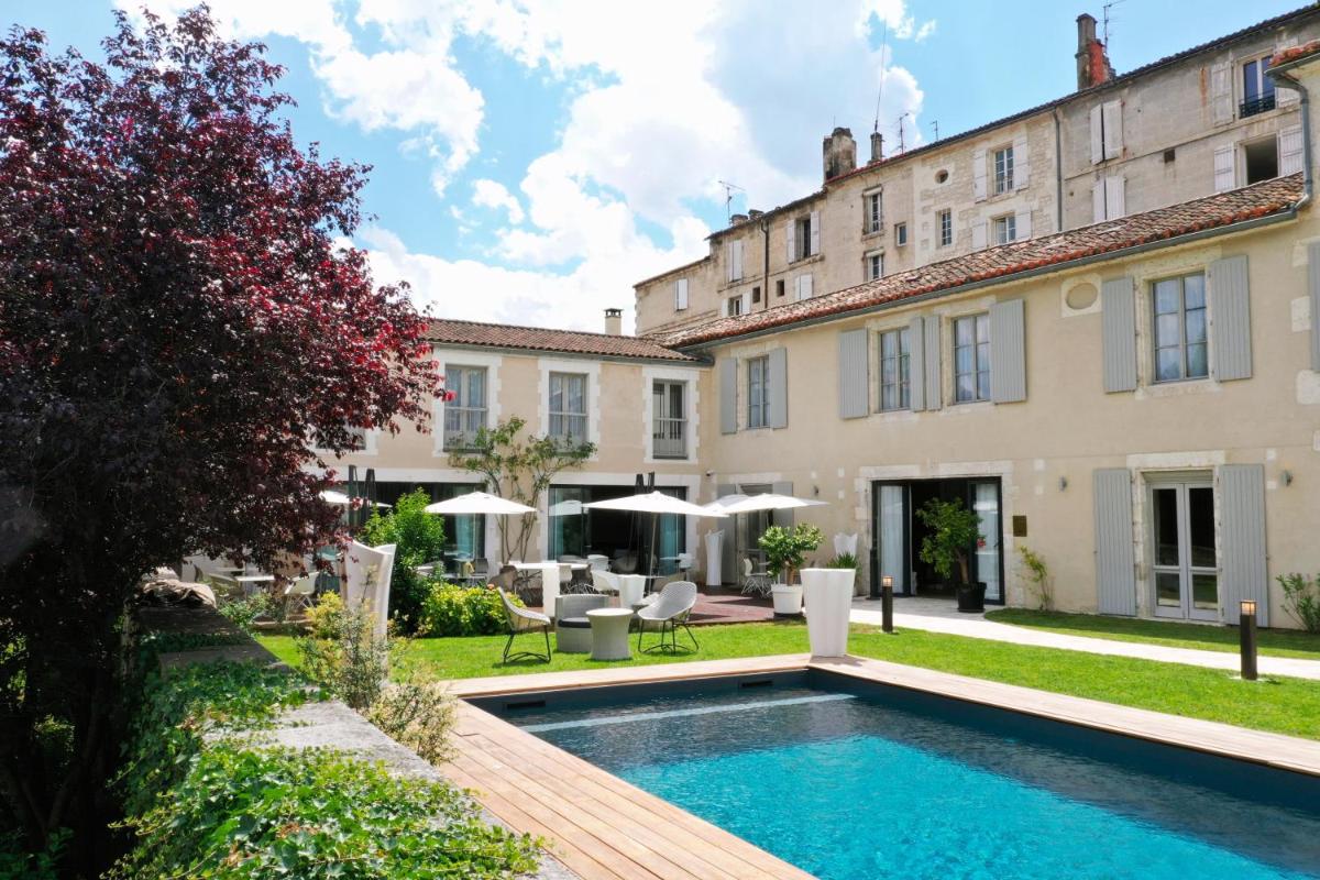 Hotel Le Saint Gelais - Housity