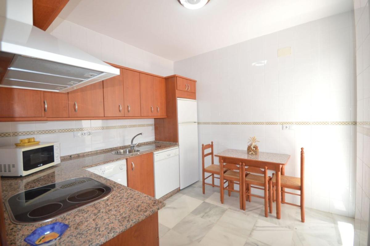 Apartamento centrico en Conil con garaje - Housity