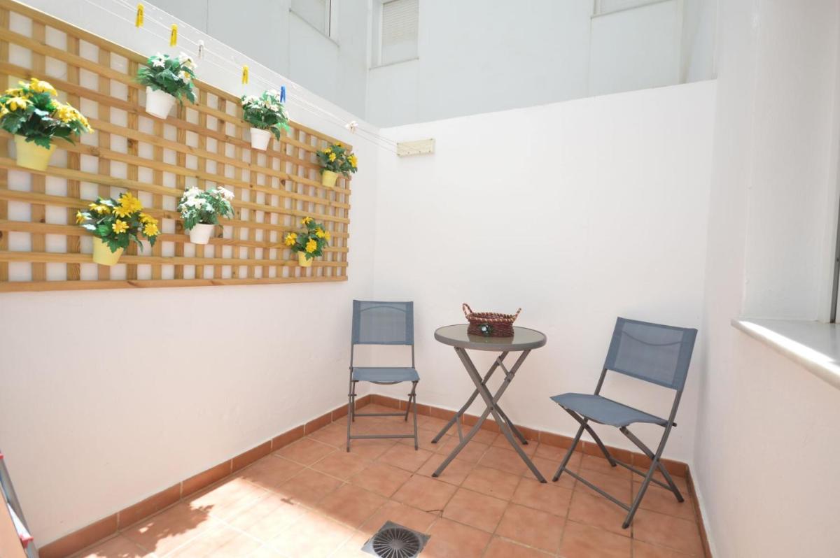 Apartamento centrico en Conil con garaje - Housity