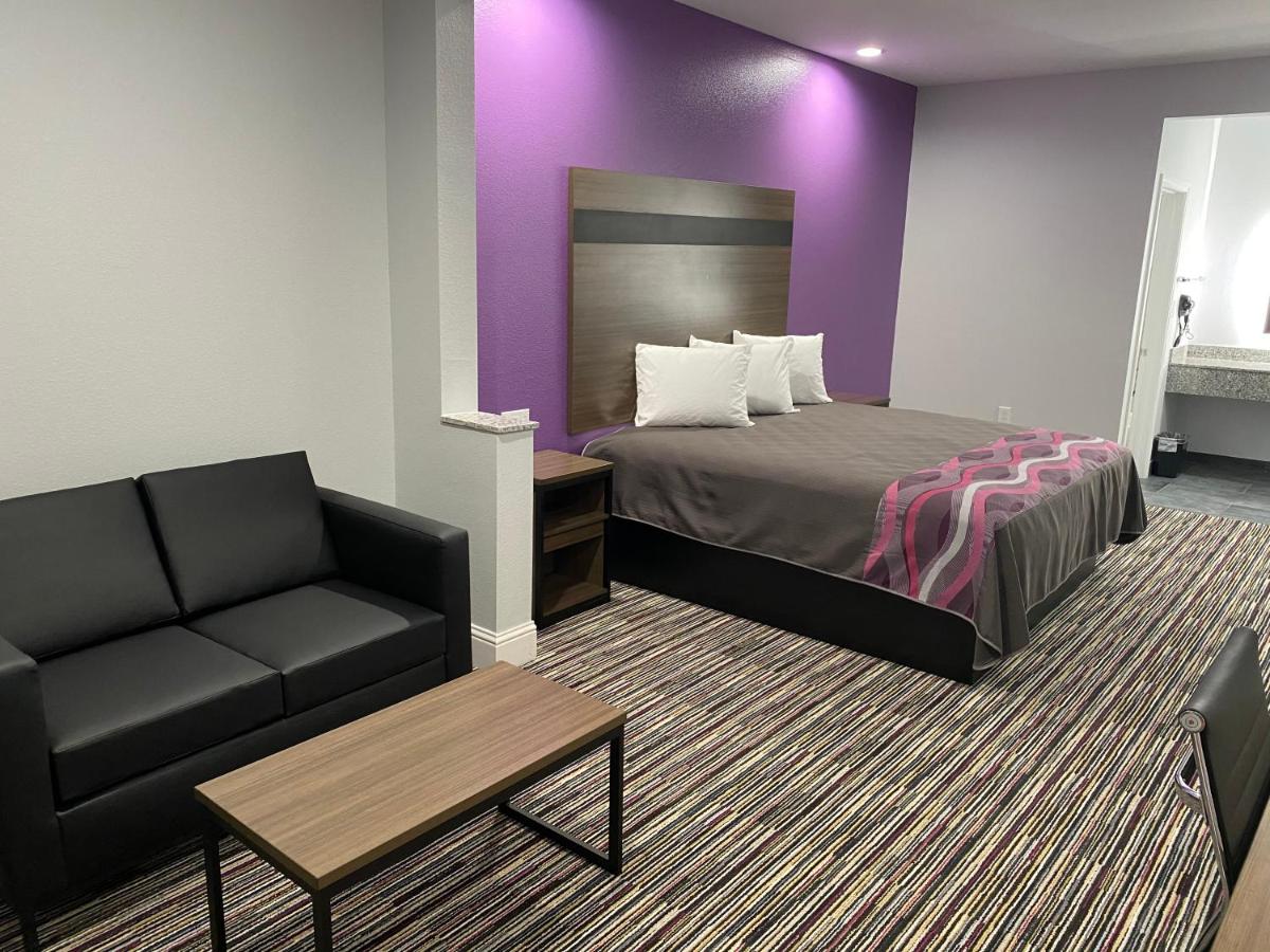 Palace Inn Crosby - Housity