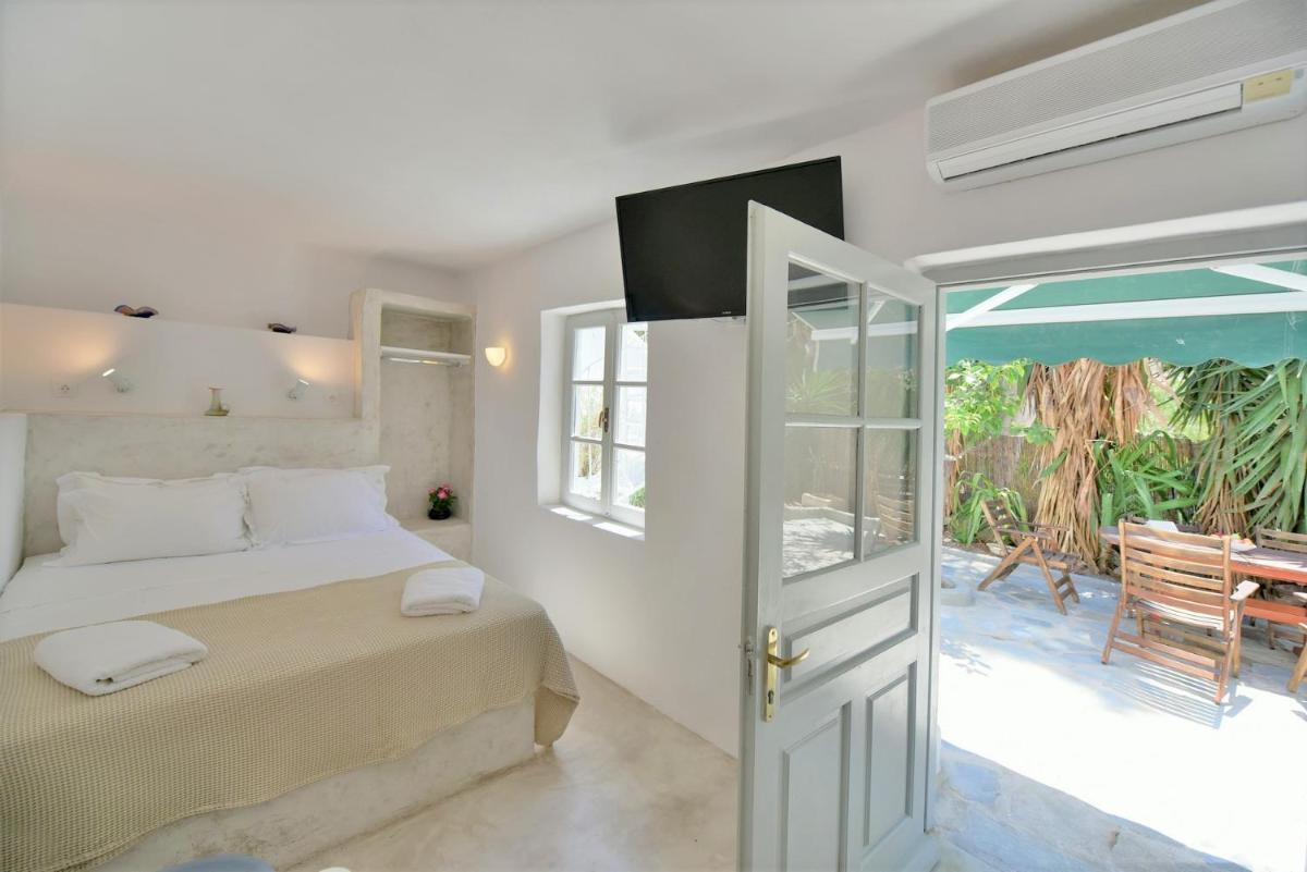 Loukia's Apartments - Housity