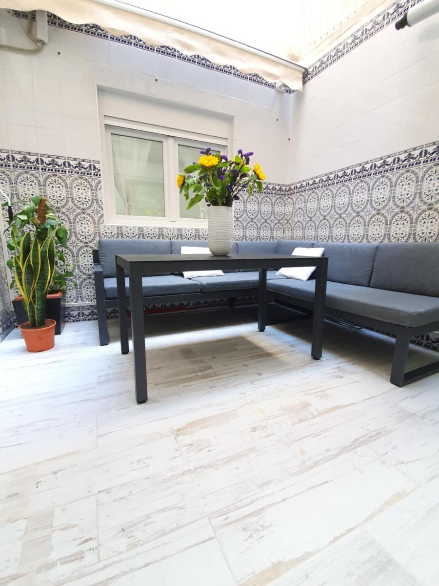 CasaMila Guest House - Housity