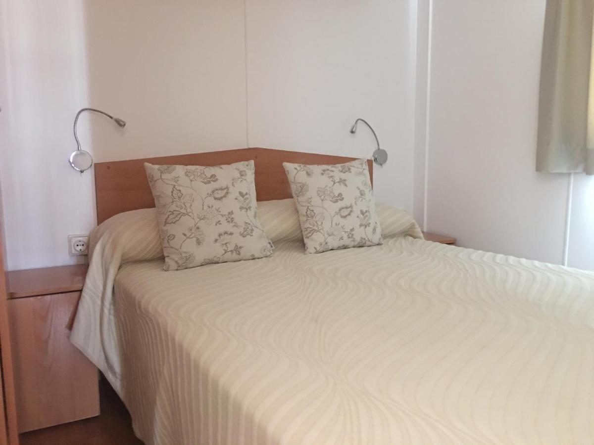 Cama o camas de una habitación en Alannia Costa Blanca