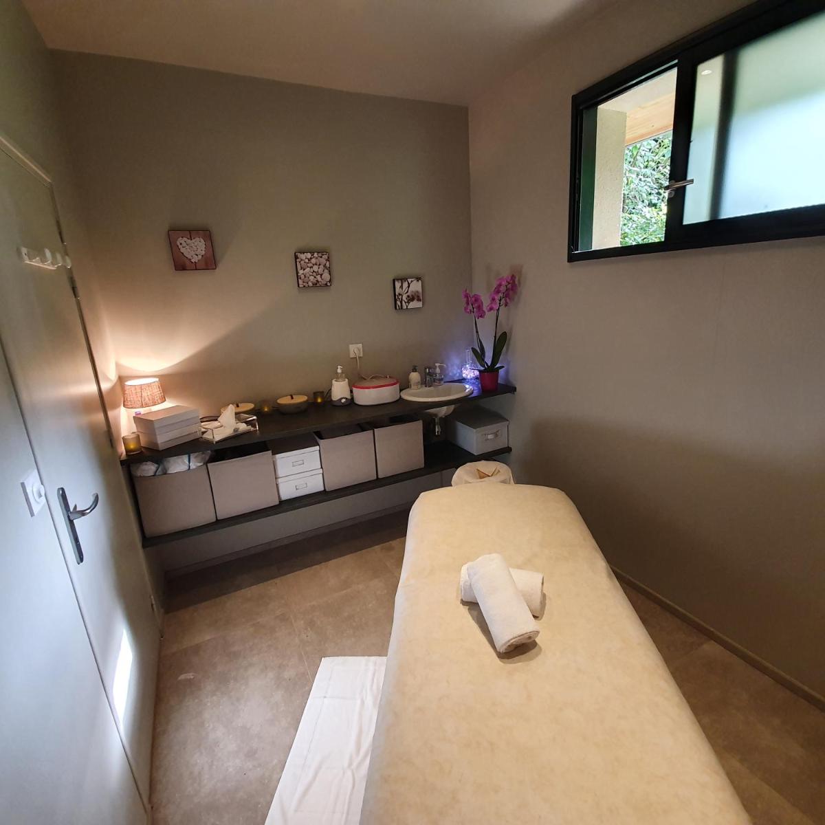 Un ou plusieurs lits dans un hébergement de l'établissement La Fraîchette-Hôtel & Spa