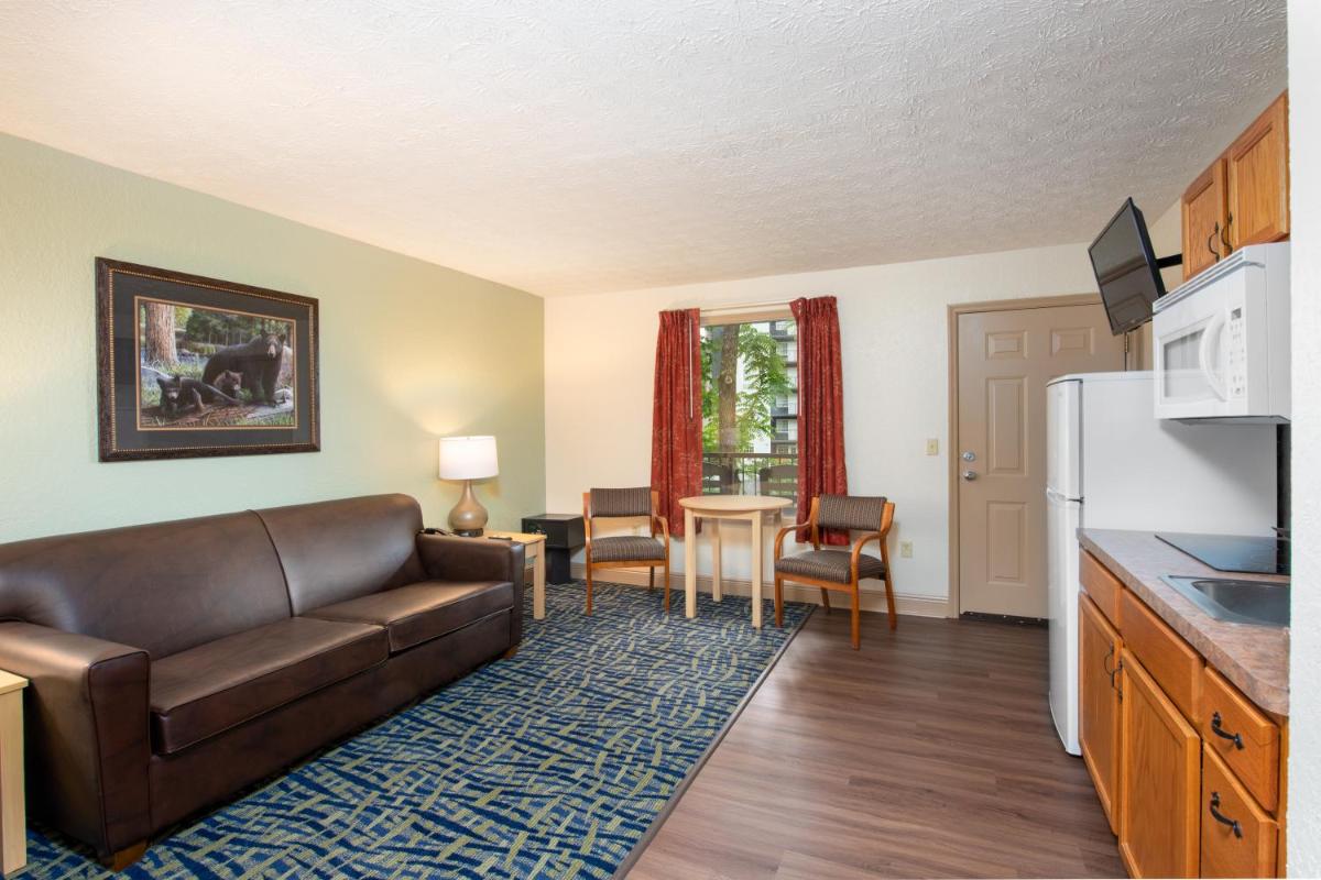 Creekstone Inn - Housity