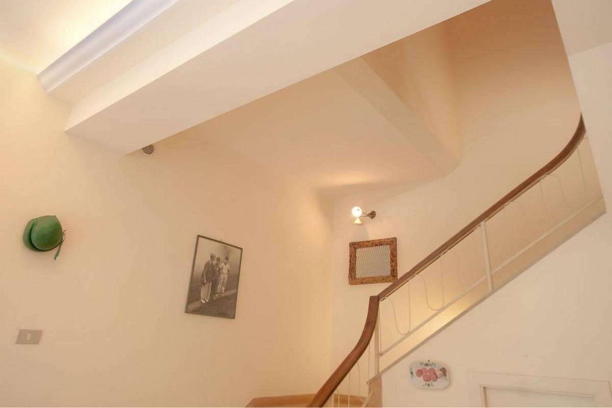 House in Marina di Pietrasanta with large garden 300 meters from the sea - Housity