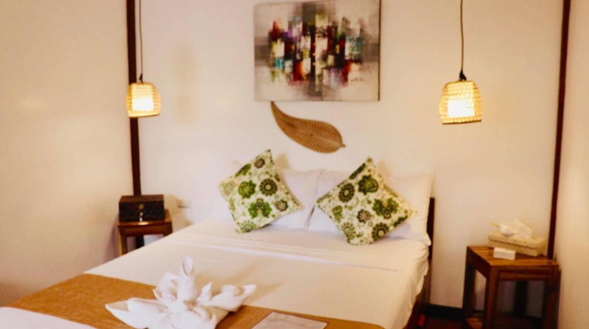 Bella Athena Garden - Housity