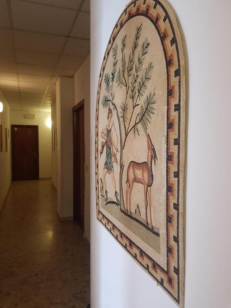 Hotel La Torre - Housity