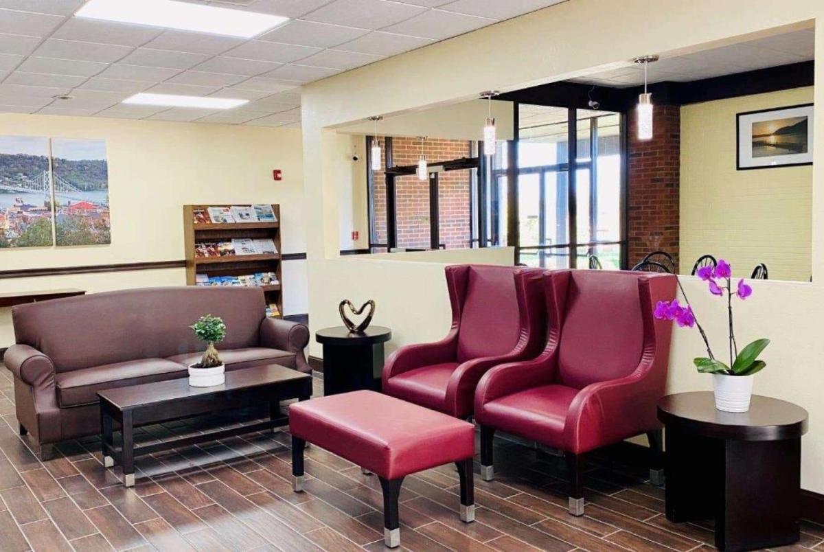 Days Inn by Wyndham Maysville Kentucky - Housity