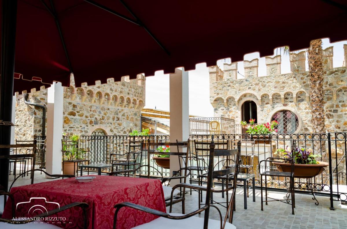 Residenza L'Antico Borgo Hotel - Housity