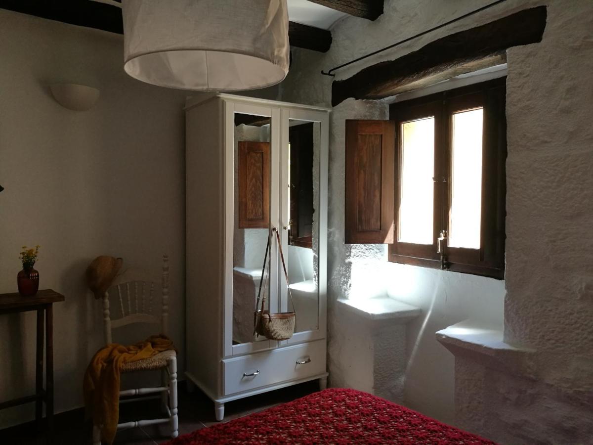 Hostal Blavet - Housity