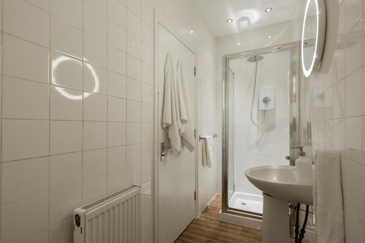 The Hawksmoor, Shoreditch, by the Design Traveller - Housity