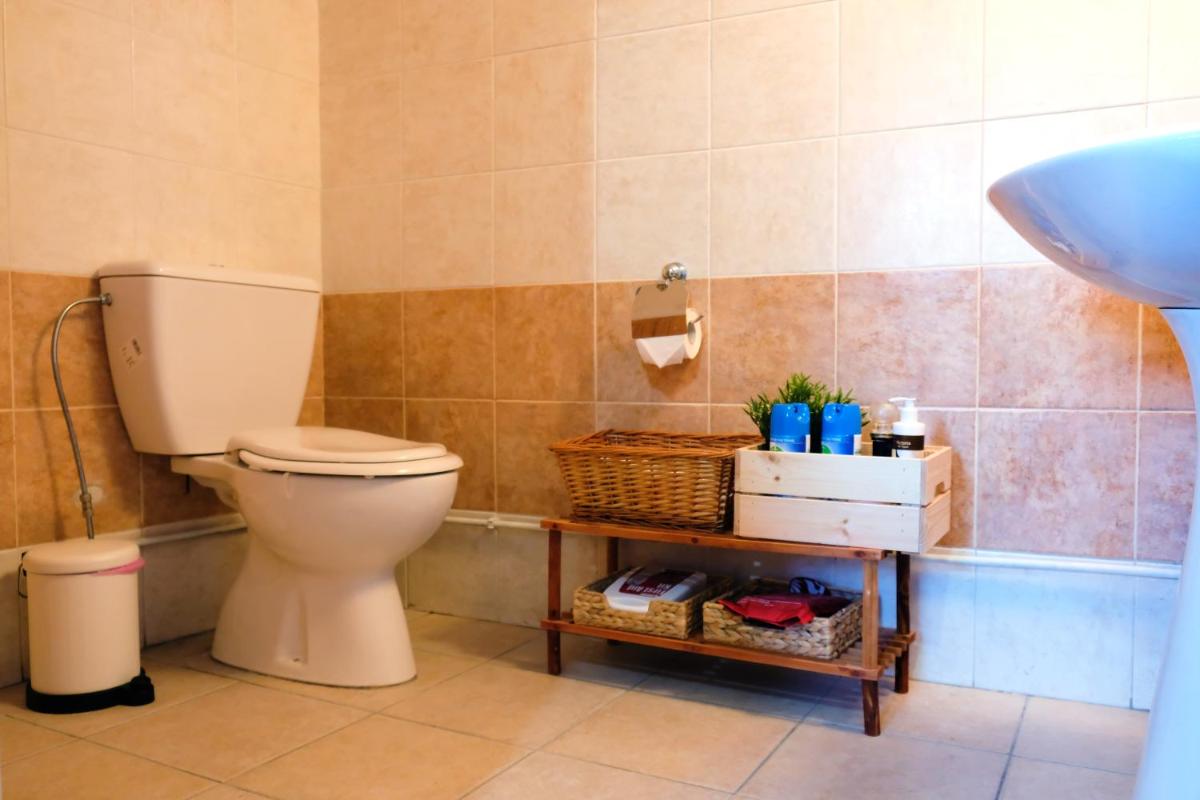 Cliff House - Housity