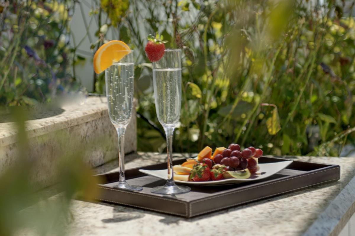 Z Ocean Hotel, Classico A Sonesta Collection - Housity