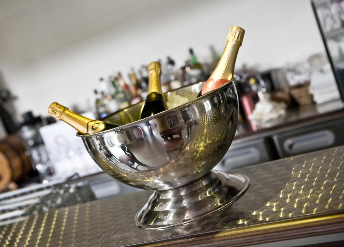 Boissons dans l'établissement Best Western Plus Hotel des Francs