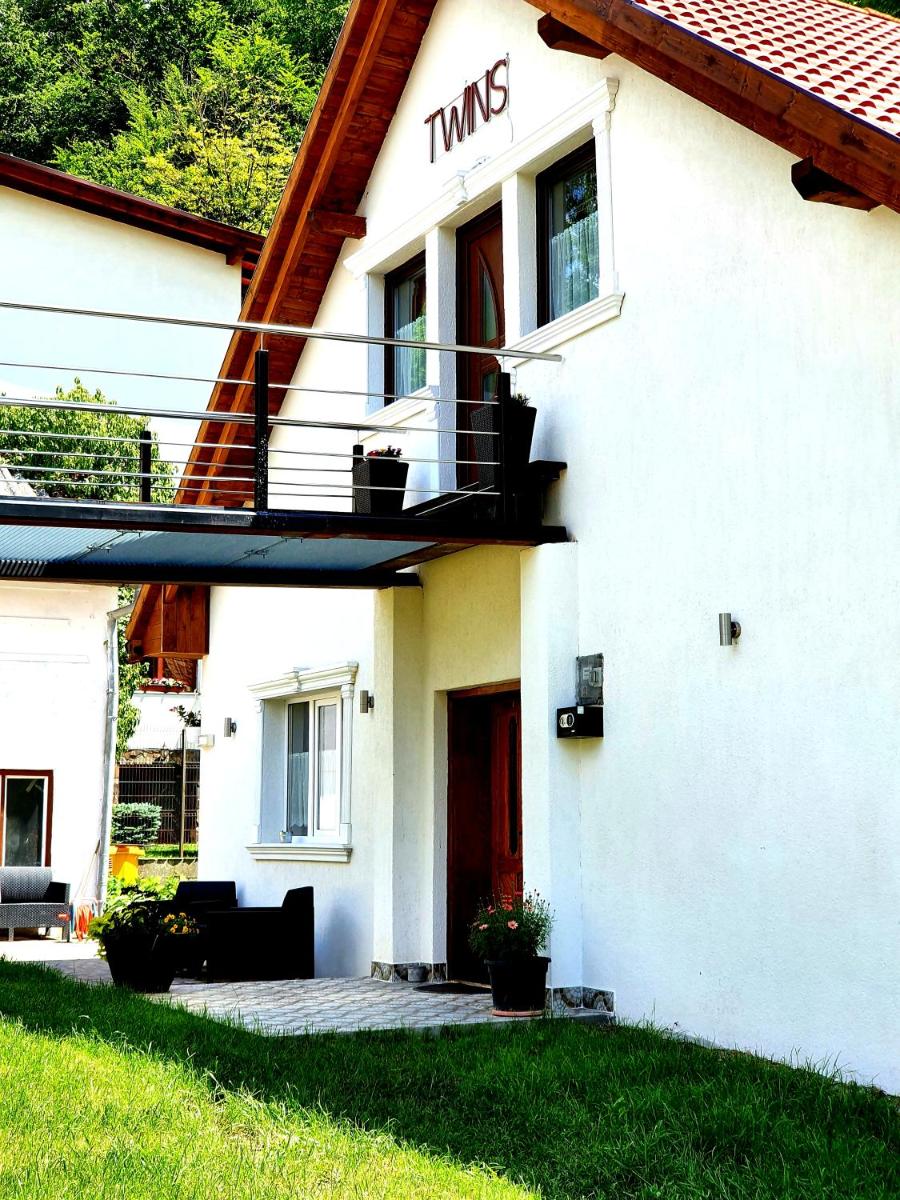 Twins Apartments Sovata - Housity