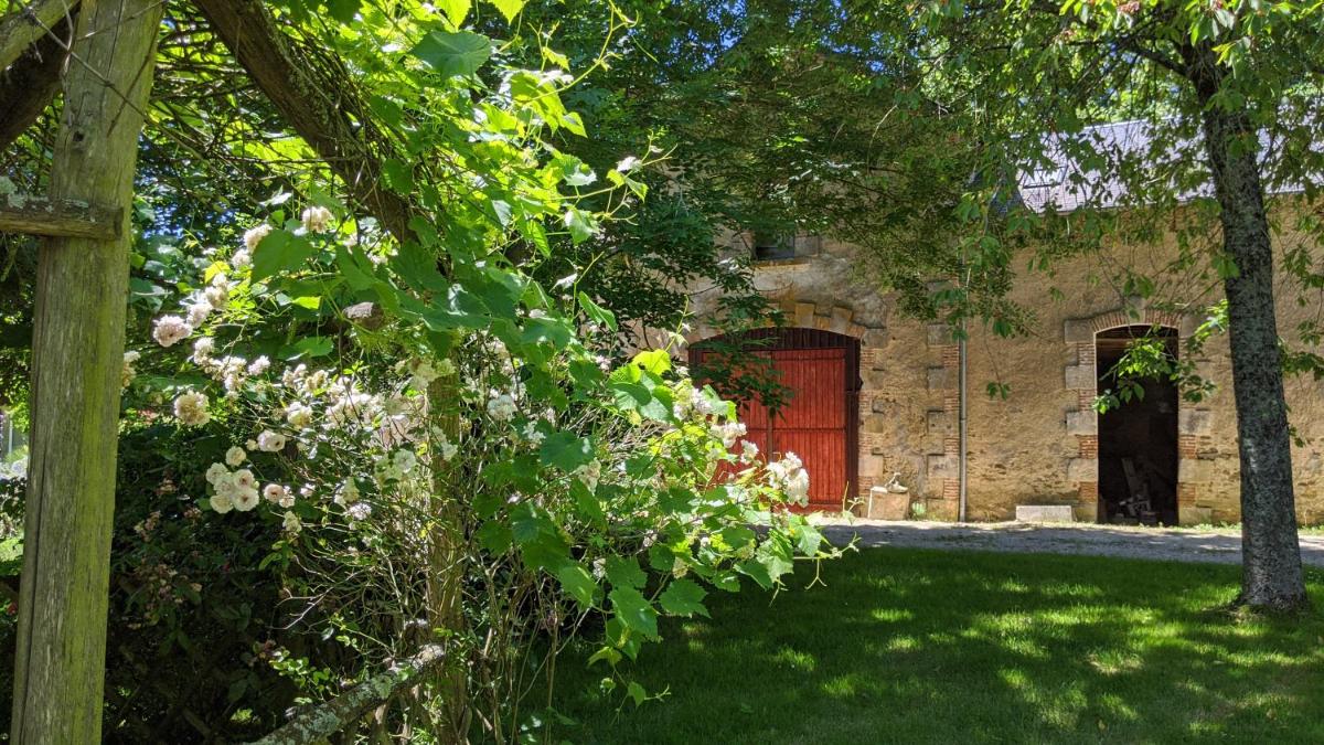 L´Aveneau - Housity