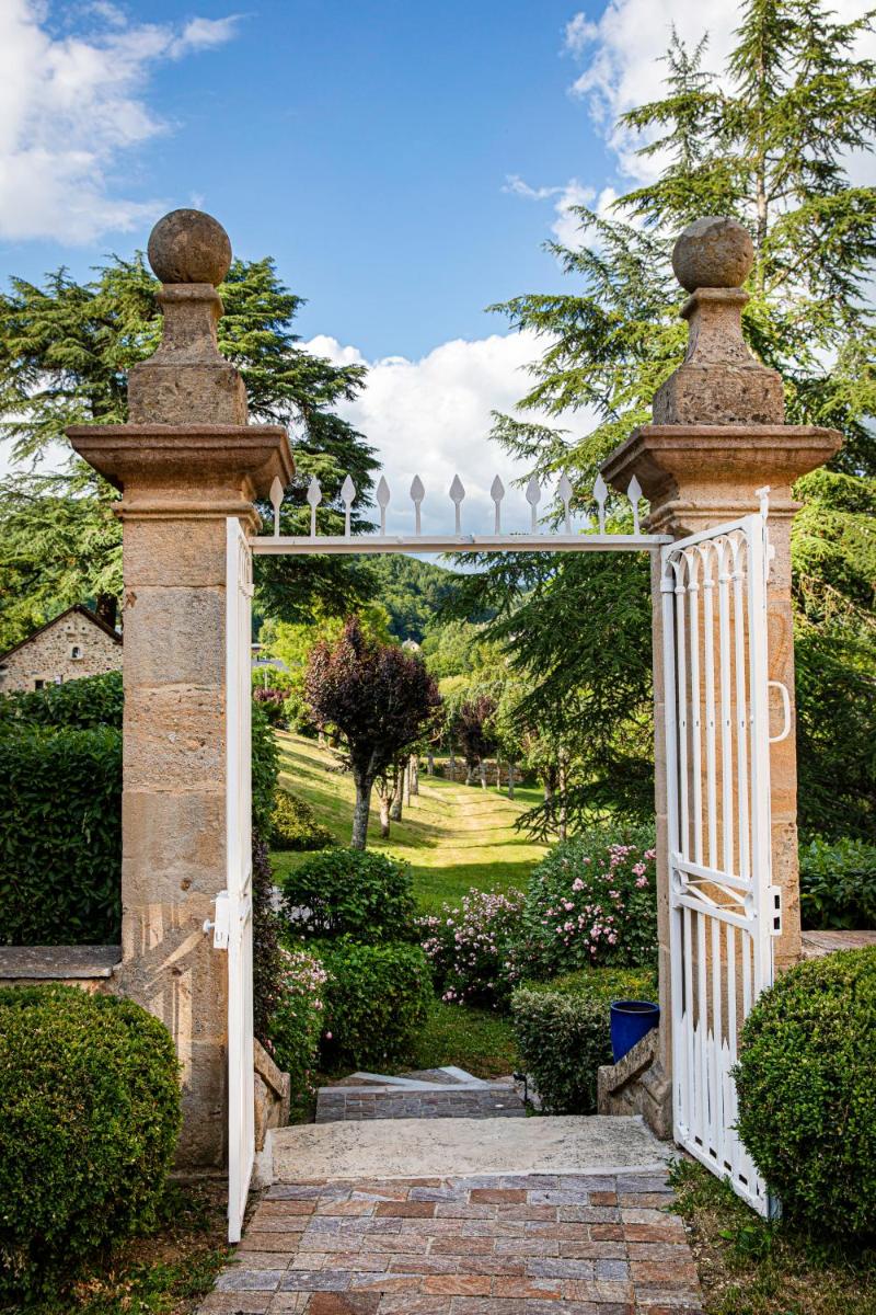 Jardin de l'établissement Château de la Falque, The Originals Relais