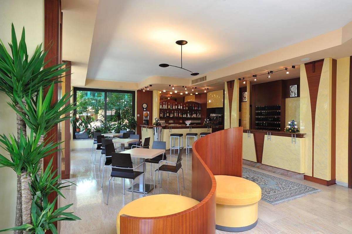Suitetrails - Hotel Ausonia