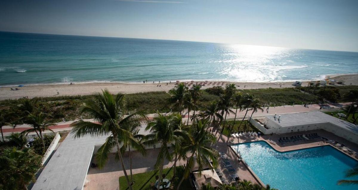 Ocean Front Casablanca Studios with FULL KITCHENS & Beach access By BL Rentals - Housity