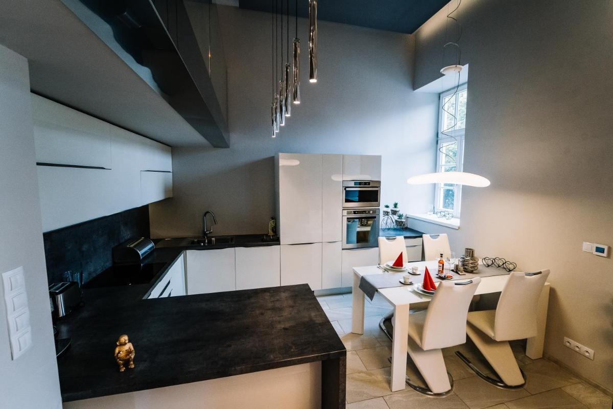 AH Luxury Baštová 10 - Housity