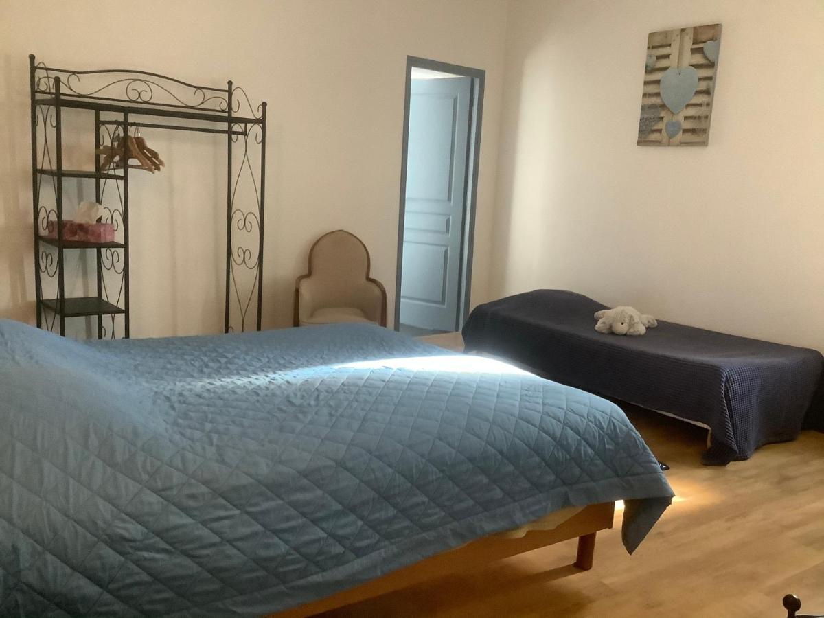 Le Papillon De Soie - Housity