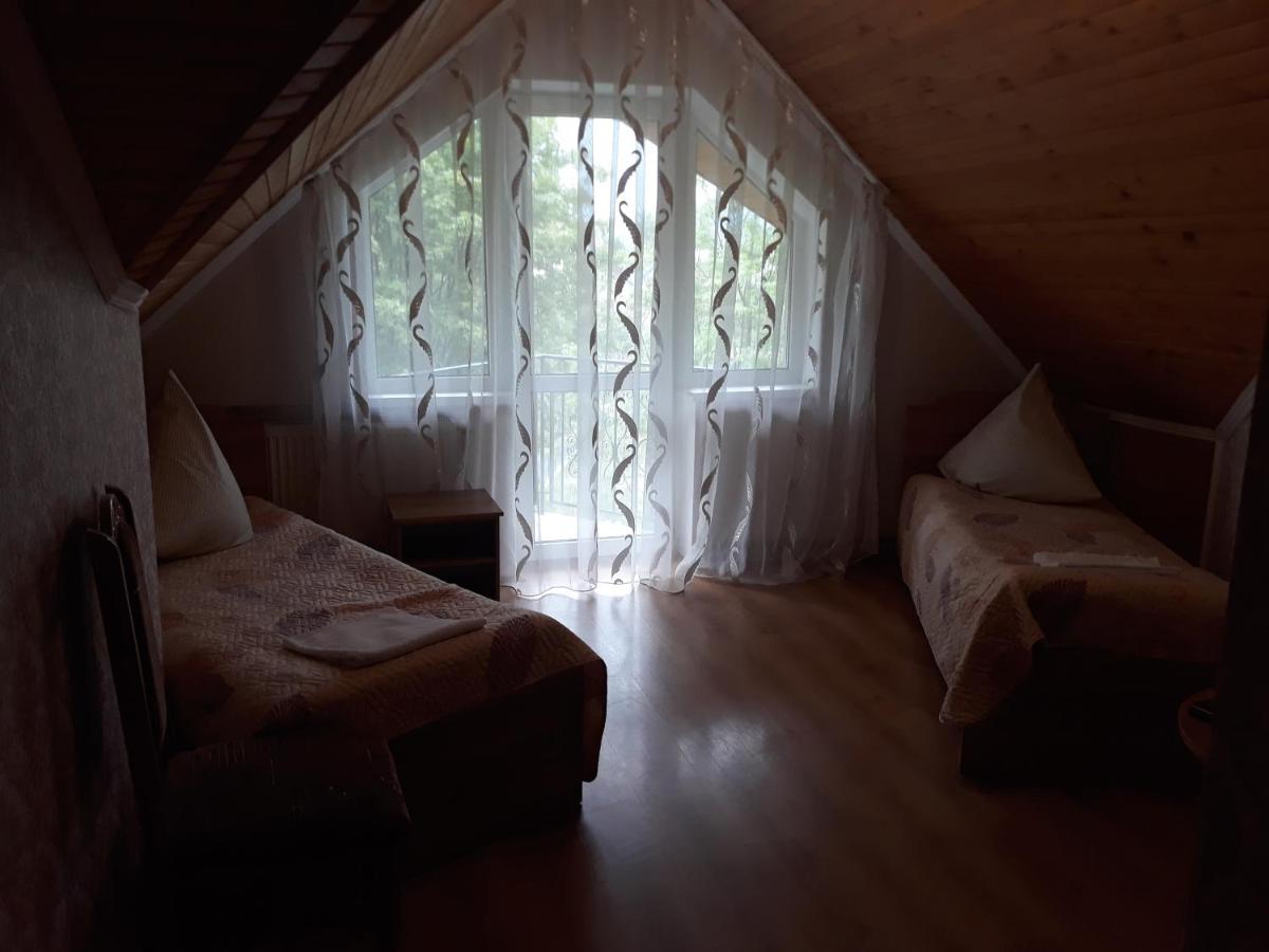 Над Вичов - Housity
