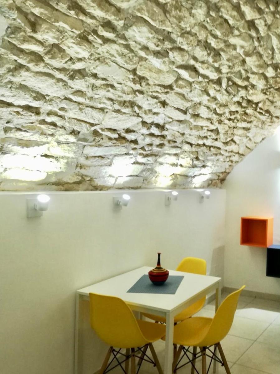 Rocky House - Housity