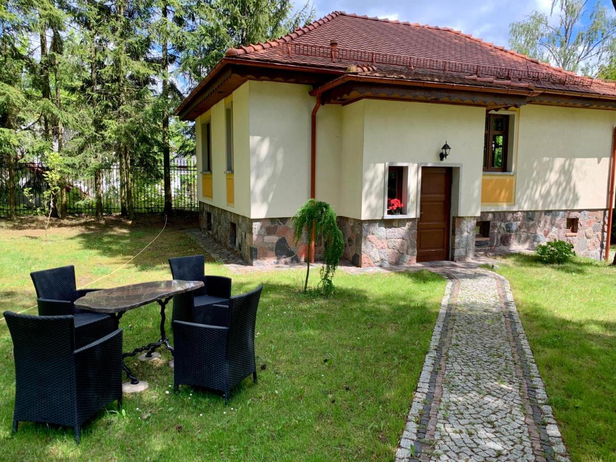 Rezydencja Lipowa - Housity