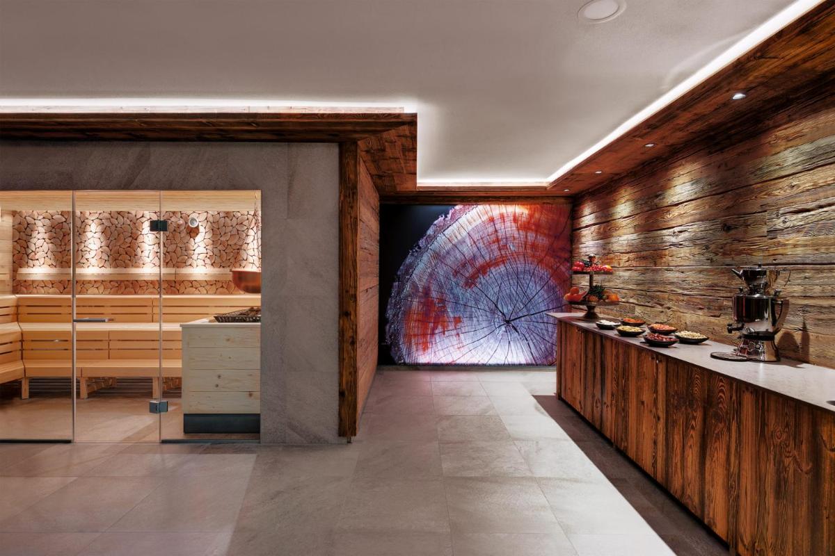 ADLER HÄUSERN Gourmet & Spa Hotel - Housity