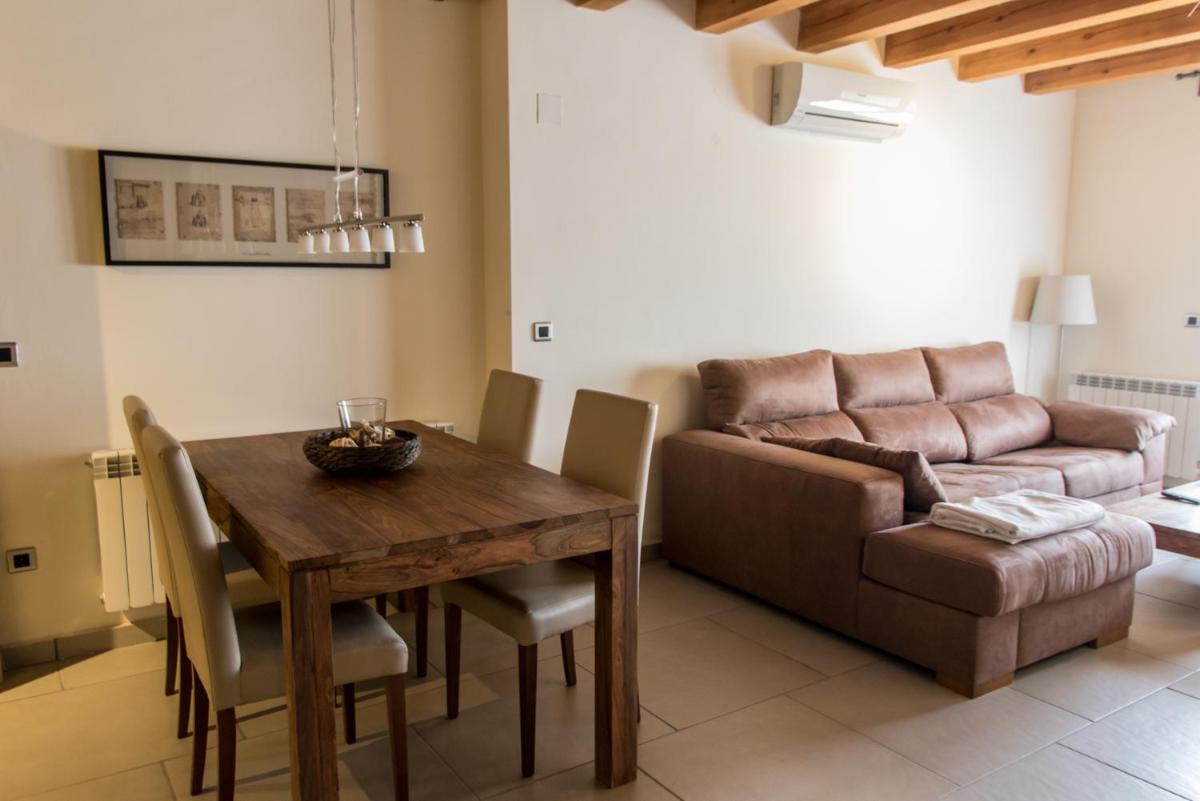 Plaza Apartamentos - Housity