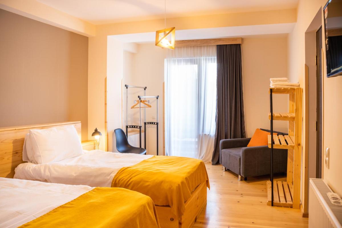 Hotel Old House Mestia - Housity