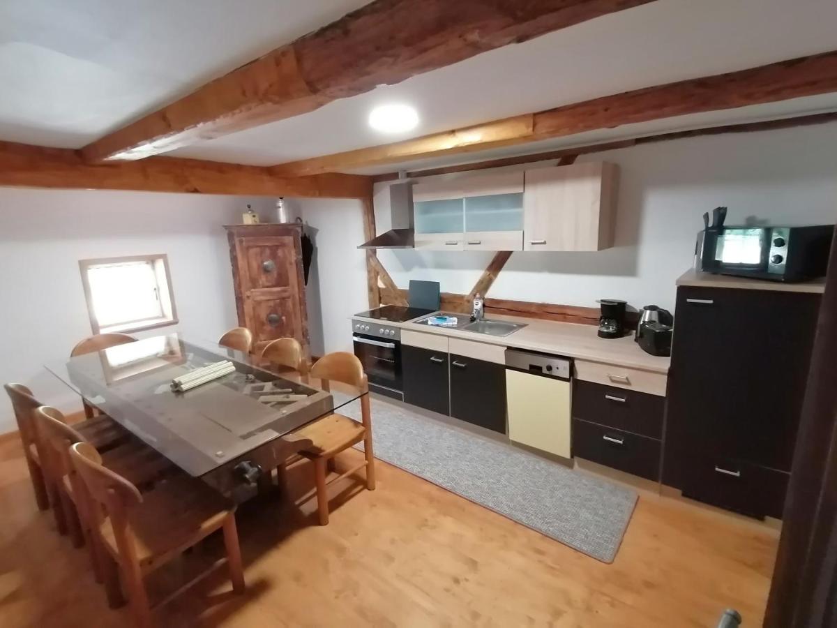 Pferdehof am Burgsberg, Ferienzimmer, Monteurzimmer - Housity