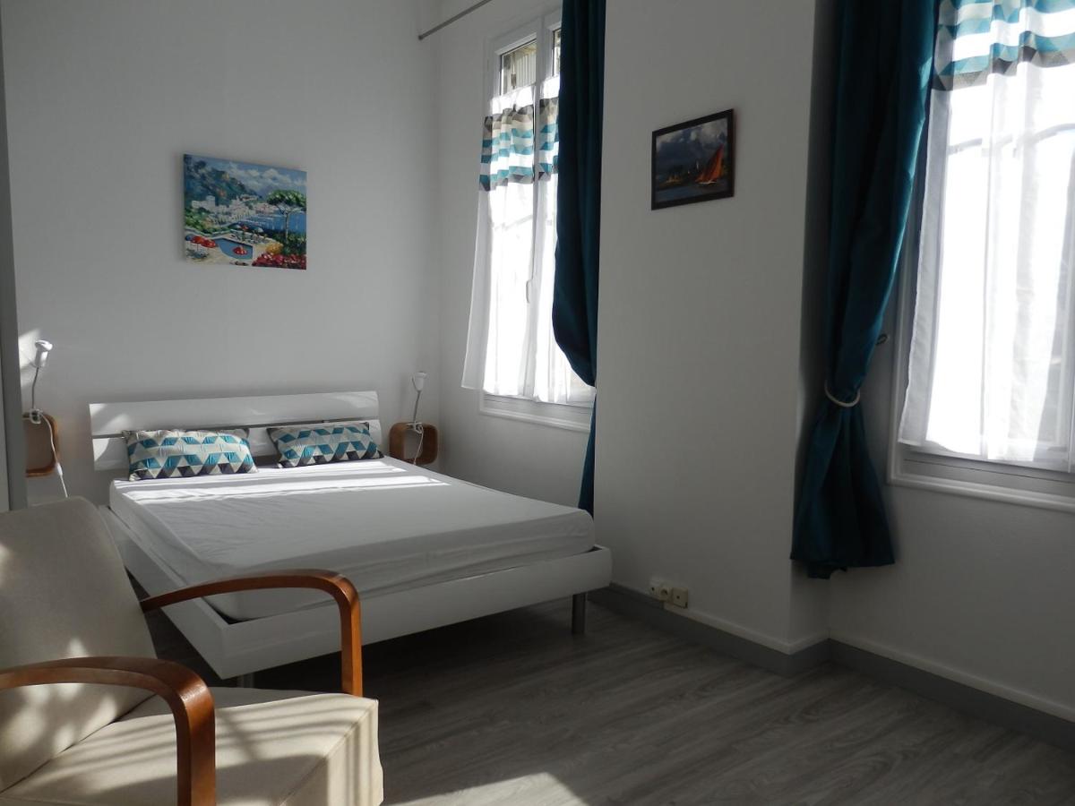 Appartement T2 ou T1 côté cour/jardin avec garage - Housity