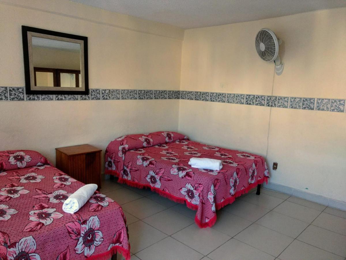 Hotel Plaza Aleman - Housity