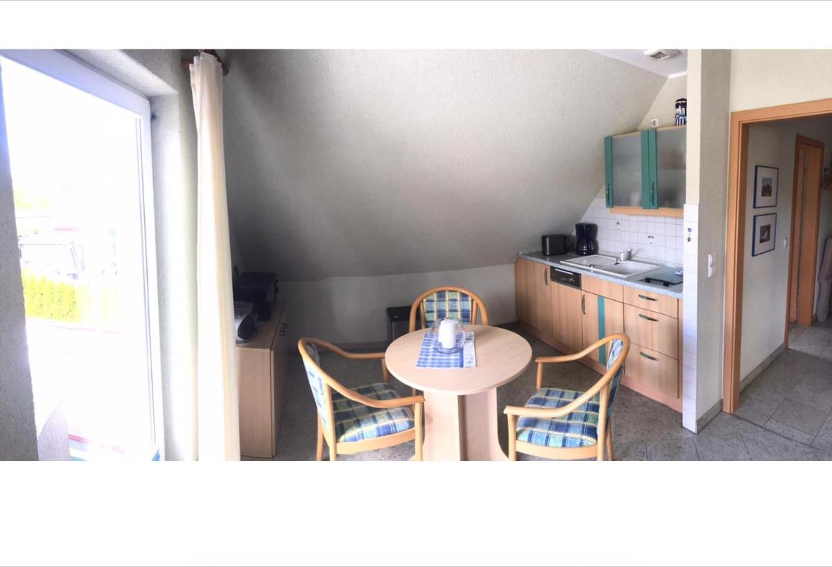 Ferienwohnung Altenkirchen 1 - Housity