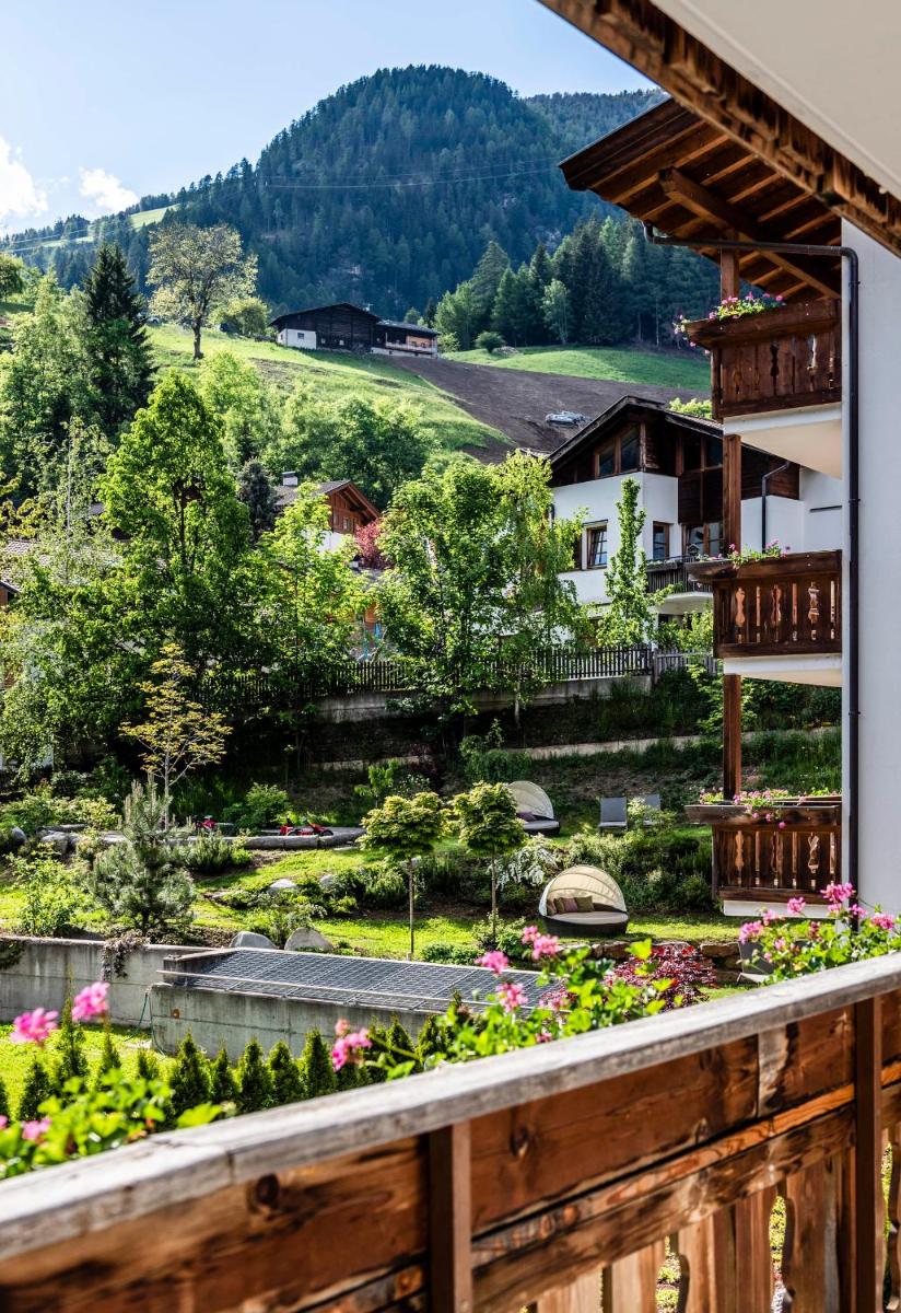 Familienhotel Viktoria - Housity