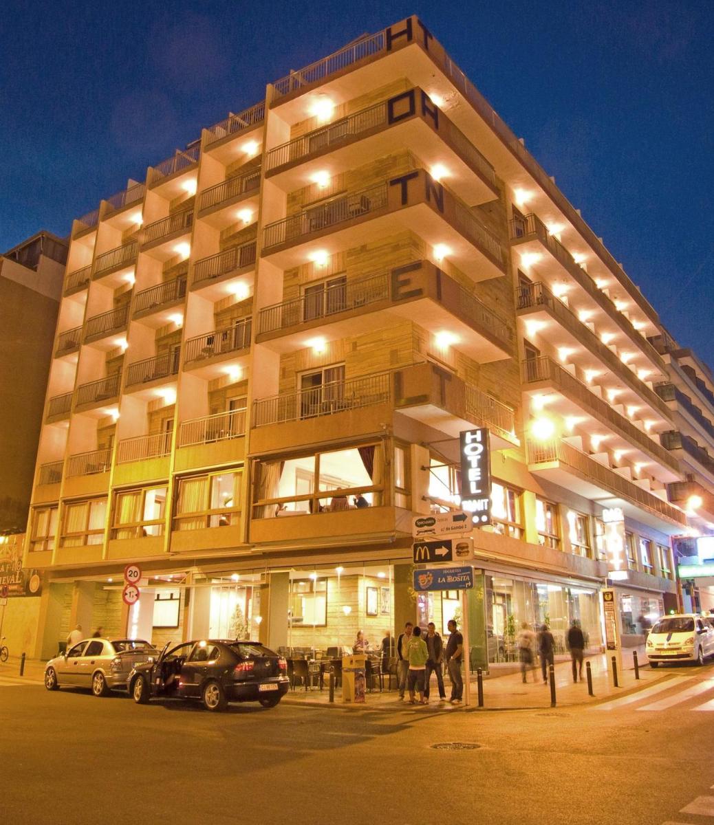 Hotel Tanit - Housity