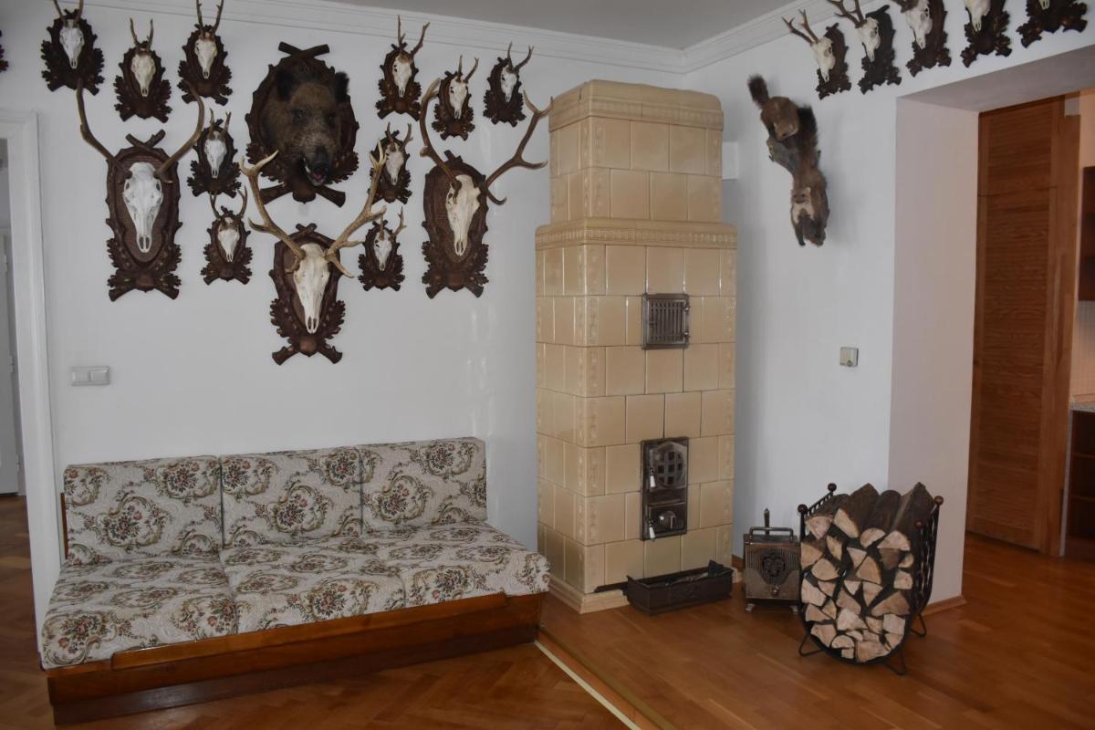 Lovecký Apartmán na náměstí ve Frenštátě pod Radhoštěm - Housity