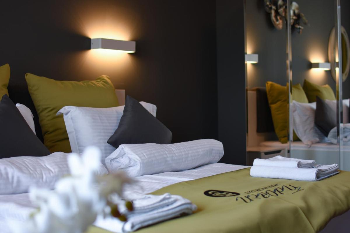 Eco Complex Izvori - Housity
