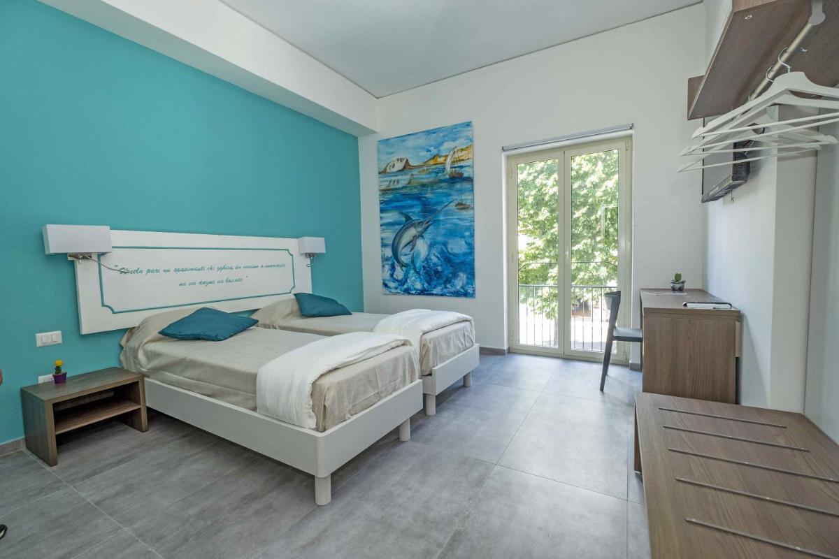 Suitetrails - Miti Dello Stretto B&B