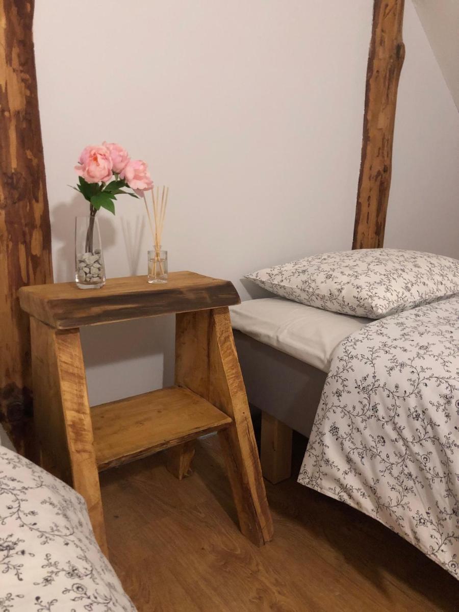 Pärapõrgu puhkemaja - Housity