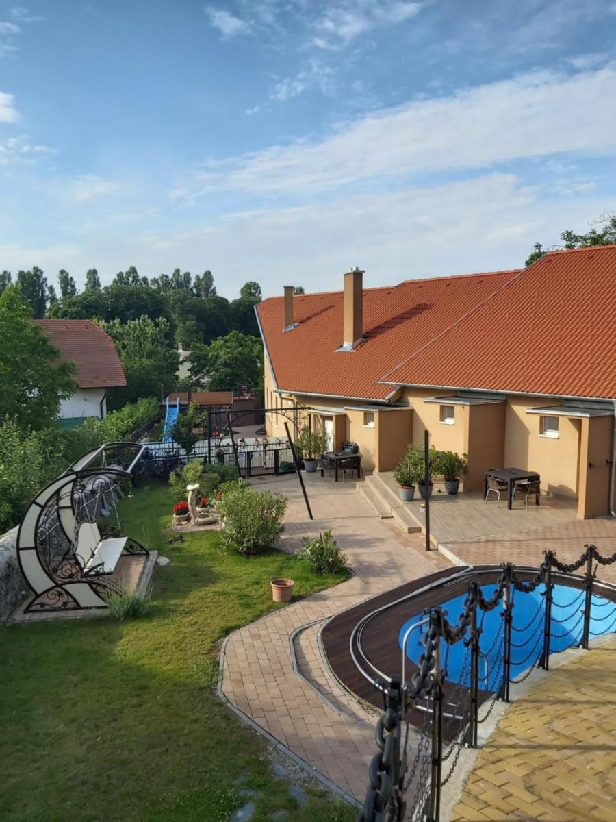 Római Apartman - Housity